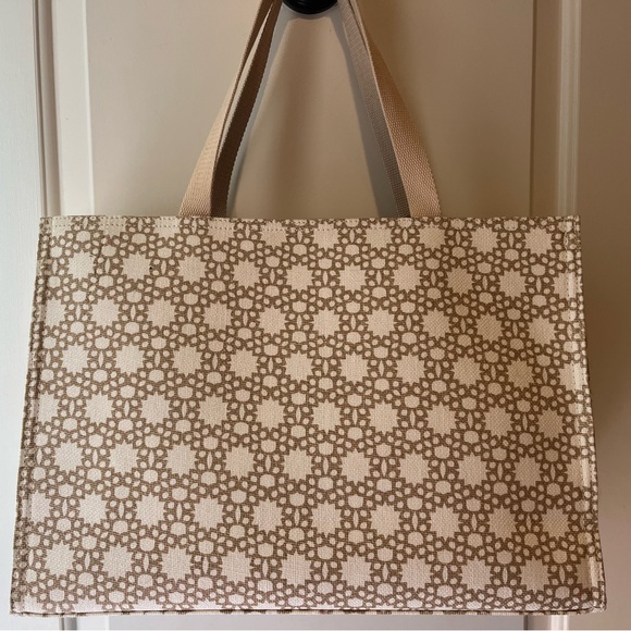 Spartina set- wristlet, wallet, key chain, and tote - Picture 12 of 12